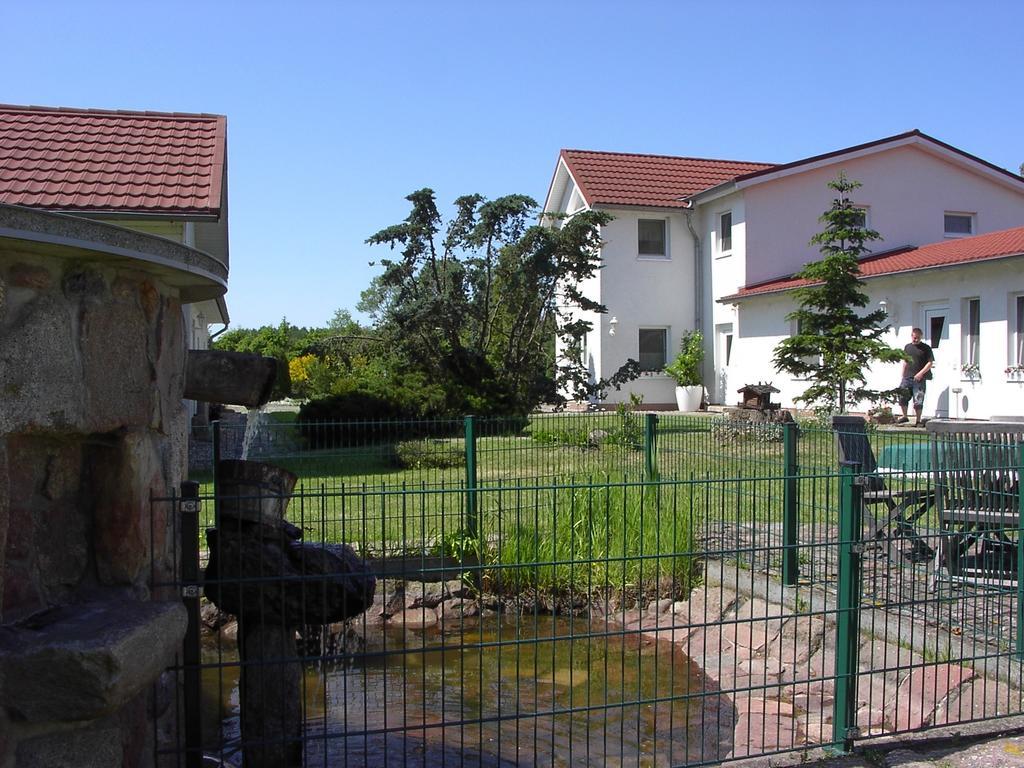 Landhotel Pathes Hof Volkenshagen Luaran gambar