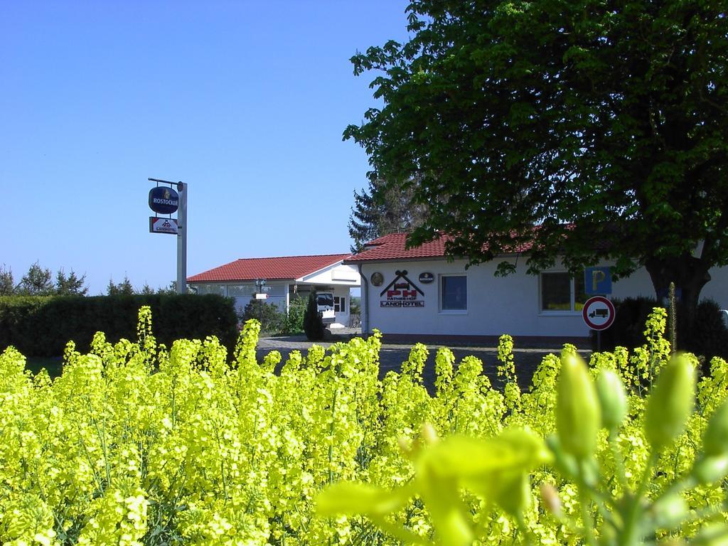 Landhotel Pathes Hof Volkenshagen Luaran gambar