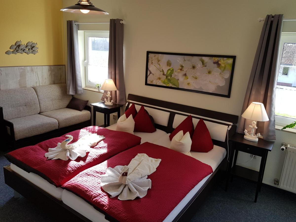 Landhotel Pathes Hof Volkenshagen Luaran gambar