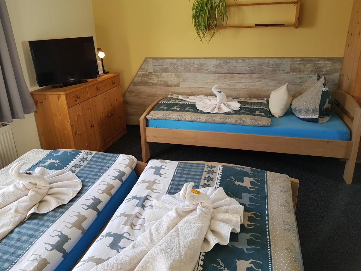 Landhotel Pathes Hof Volkenshagen Luaran gambar